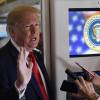 Präsident Trump sagte an Bord der Präsidentenmaschine Air Force One, die Verhängung der Sonderzölle könne sehr bald erfolgen.