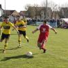 Die SpVgg Lagerlechfeld (links Peter Sachse-Scholz, daneben Thomas Müller) will ihre Erfolgsserie am Sonntag fortsetzen. Der  FC Königsbrunn (rechts Kevin Makowski) eröffnet am Freitag den Spieltag gegen Ottmarshausen..