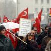 Frühere Demonstration der Türken in Augsburg. Am Samstag werden zu der Protestkundgebung gegen die PKK über 1000 Teilnehmer erwartet. Die Polizei stellt sich auf Konflikte ein.