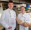 Bäcker der Bäckerinnung Günzburg backen ab Montag ein Friedensbrot. Von den Einnahmen soll mindestens ein Euro je Brot für Flüchtlinge aus der Ukraine gespendet werden.