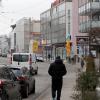 Die Bürgermeister-Aurnhammer-Straße ist das Einzelhandels-Zentrum von Göggingen. Die Gewerbetreibenden hoffen auf Umgestaltungen.  