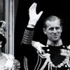 2. Juni 1953: Elizabeth wird zur britischen Königin gekrönt. Daneben ihr Ehemann in der Uniform eines Marine-Admirals.