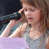 Die neunjährige Kiara holte sich mit ihrem bewegenden Text zu ihrer ADHS-Erkrankung den Sieg beim Poetry-Slam. 	