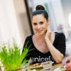 Die Sängerin und UNICEF Patin Mandy Capristo kocht  im Rahmen der Aktion "Kochen für Freunde" in Köln mit Fans ein syrisches Menü. 