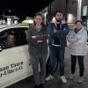 Dimitrios Koutsoumbilias, Viola Kast, Emre Celik und Martina Braun sind einzelne Taxiunternehmer, die sich über die Genossenschaft "Donau-Taxen" organisieren. Das Gewerbe sei sehr schwierig geworden, sagen sie. 