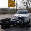 Einen schweren Unfall hat es am Donnerstag an der Anschlussstelle Mindelheim der A96 gegeben. Ein Motorradfahrer wurde verletzt. Straßen waren rund eineinhalb Stunden gesperrt.