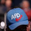 In einer internen Chatgruppe der AfD Bayern sollen radikale Beiträge gepostet worden sein. Auch der Bundestagsabgeordnete Rainer Kraft war Mitglied der Gruppe. 