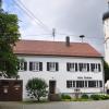 Wiesenbach will einen eigenen Kindergarten bauen. Ein Architekt hat schon geeignete Stadtorte untersucht. Ein geeigneter Ort für einen Kindergarten und eine Kindertagesstätte wäre die Alte Schule in Oberwiesenbach. Sie steht zentral neben der Kirche und hat eine ortsprägende Wirkung.  	