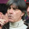 Joachim Löw schlug bereits Alarm und sagte, dass seine Spieler schon jetzt "auf dem Zahnfleisch" gehen würden.