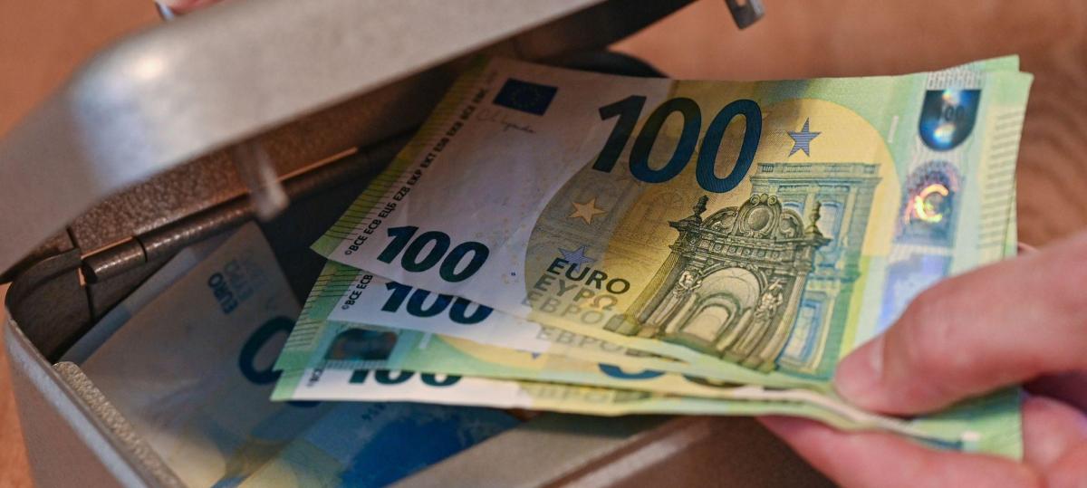 Einbruch in Altenstadter Bäckerei: Unbekannter bricht Geldkassette auf