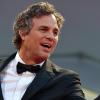 "I Know This Much Is True": Folgen, Handlung, Trailer und Schauspieler. Mark Ruffalo spielt in einer Doppelrolle Dominick und Thomas Birdsey.