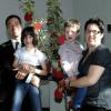 Das neue evangelische Pfarrerehepaar Anja Saltenberger-Barraud und Jean-Pierre Barraud mit den Kindern Amélie und Philipp. 
