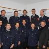 Die Feuerwehr Kicklingen hat neu gewählt. Auf dem Foto sind die neuen und die ausgeschiedenen Vorstandsmitglieder zu sehen: (hinten von links) Kreisbrandrat Frank Schmidt, Peter Zengerle, Thomas Frey, Markus Schneider, Stadtbrandinspektor Markus Pfeiffer, Vorsitzender Alexander Lachenmayr und Stadtrat Karl Schneider sowie (vorne von links) Oberbürgermeister Frank Kunz, Florian Grundgeier, Patrick Schildenberger, Bernd Schneider, Steffen Traut, Stefan Gollmann, Zweiter Bürgermeister Franz Jall und Feuerwehrreferent Dietmar Reile.  	