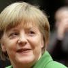 Das freut Kanzlerin Angela Merkel: Union und FDP können erstmals seit Jahren wieder auf einen Sieg bei der Bundestagswahl im September hoffen. 