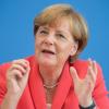 Bundeskanzlerin Angela Merkel wird sich heute zu den aktuellen Geschehnissen in einer Pressekonferenz äußern. Dafür brach sie ihren Urlaub ab.