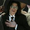 Michael Jackson plädierte auf nicht-schuldig und wurde freigesprochen.