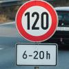Auf der A8 zwischen Neusäß und Friedberg gilt ein Tempolimit von 120 Stundenkilometern. 