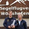 Kilian Biechele (links) heißt der neue deutsche Segelflugmeister. Sehr zur Freude seines Teamkollegen Robert Schröder. 