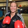 Die Augsburger Boxerin Nikki Adler will in Saarbrücken einen Ihrer WM-Gürtel verteidigen.
