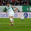 Daniel Baier erzielte das 1:0 für den FC Augsburg gegen Schalke.