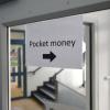 „Pocket Money“: Hier können sich die Bewohner in Dionauwörth ihr Taschengeld abholen.