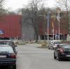 Dieses Parkhaus neben der Kongresshalle und dem Hotel Dorint ist seit Jahren zu einem Streitobjekt geworden. Die Stadt plant jetzt eine neue Tiefgarage.