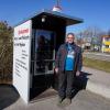 Markus Hauptmann betreibt einen SB-Automaten in Stengelheim, in dem er die Produkte aus dem Hofladen im Moos vermarktet.  