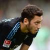 Hakan Calhanoglu möchte den Hamburger SV unbedingt verlassen und ab sofort für Bayer Leverkusen spielen.