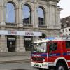 In den letzten Wochen der Saison wurde im Theater Augsburg nur noch mit Sonderauflagen gespielt: Zusätzliche Feuerwehrleute  sollten die Sicherheit der Besucher gewährleisten. 
