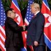 Historischer Handschlag: Kim Jong Un und Donald Trump haben ihr Treffen am Dienstag begonnen.