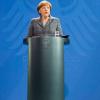 Bundeskanzlerin Angela Merkel ganz allein. Der Fall Böhmermann hat nun einen Keil zwischen Union und SPD getrieben.  
