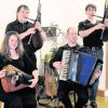 Mittelalterlich-bretonische Lieder und Tänze bot die Folk-Gruppe "La Marmotte", das Murmeltier, auf der Vagantenbühne im Saal der "Alten Roggenschenke". 