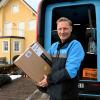 Kurz vor Weihnachten liefert der Amazon-Manager Martin Andersen persönlich Pakete aus.