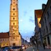 Aus dem verkehrsberuhigtem Bereich um den Lauinger Marktplatz wird ein verkehrsberuhigter Geschäftsbereich, dann wieder mit Ampeln. Die Diskussion um das Verkehrskonzept ist damit aber nicht beendet. 	 	