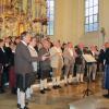 Unter anderem der Landfrauenchor und das Männerdoppelquartett mit Marianne Lang wirken beim Adventskonzert in der Wallfahrtskirche St. Leonhard in Inchenhofen mit. 	