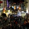 Einen Ansturm hat Dillingen am Freitagabend bei der Kultur- und Einkaufsnacht erlebt. Tausende Besucher strömten in die Innenstadt. Die Deko-Regenschirme brauchte es bei der Dillinger Nacht nicht, es war trocken – bei 15 Grad plus. 