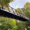 In Mering wurde am Freitag die neue Paarbrücke eingehoben.