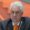 Unser Bild zeigt den Manager Bernd Minning noch als Aufsichtsratsvorsitzenden der Augsburger Kuka AG. Minning trägt eine Krawatte in Kuka-Orange.
