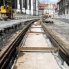 In der Domkurve finden in Augsburg Gleisbauarbeiten statt.