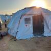 Insgesamt 80 Zelte und andere Hilfsmittel wurden vom DRK mit zwei Flügen zur Hilfe für die Zivilbevölkerung in den Gazastreifen geschickt.
