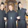 Der Benediktiner-Pater Vianney Meister, Abt Rhabanus Petri und Diözesanpriester Andreas Schätzle (von links) treten gemeinsam in der evangelischen Heilig-Kreuz-Kirche auf. 
