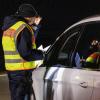 Während der Kontrolle eines Autofahrers in Kötz stellten Polizisten fest, dass der Mann wegen eines Fahrverbots derzeit nicht im Besitz seines Führerscheins ist.  