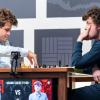 Weltmeister Magnus Carlsen (l) im Schach-Duell mit Hans Niemann.