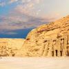 Der Tempel von Abu Simbel wurde in das Landesinnere versetzt.