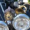Plüschtiere als Maskottchen begleiten die Biker auch auf ihrer Charity-Tour für die Tiere auf Gut Morhard