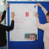 Katrin (rechts), die beim Forum-Verlag gerade ein duales Studium absolviert, leitet zusammen mit Auszubildender Julia den Workshop „Marketing“. Aufgabe ist es, einen Werbebrief zu entwerfen. 	