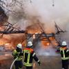 Bei einem Großbrand in Wiedergeltingen ist ein enormer Schaden entstanden. 