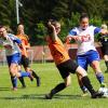 Für die Fußballerinnen des FC Maihingen (in Orange-Schwarz) endet die Saison mit einem knappen 2:3 gegen Buchenberg.