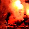 Beim Spiel Bayer Leverkusen gegen Eintracht Frankfurt zündeten Fans Leuchtraketen und Bengalos. NUn wird ermittelt.