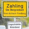 Zwölf Kilometer nordöstlich von Augsburg, in Zahling, ist Stefan Bradl aufgewachsen. Vater Helmut Bradl betreibt dort zusammen mit seinem Bruder Max ein Motorradstudio. 